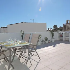 apartamento-entero-piscina-solarium-a-pie-de-la-playa.es-andalucia.com/